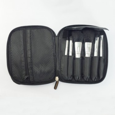 Travel set of 6-piece set of Makeup Brush